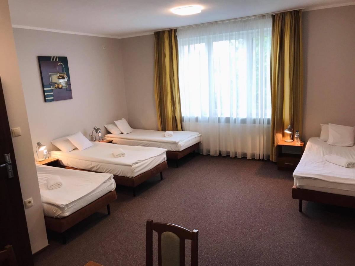 Astral Aparthotel Raszyn Exterior photo